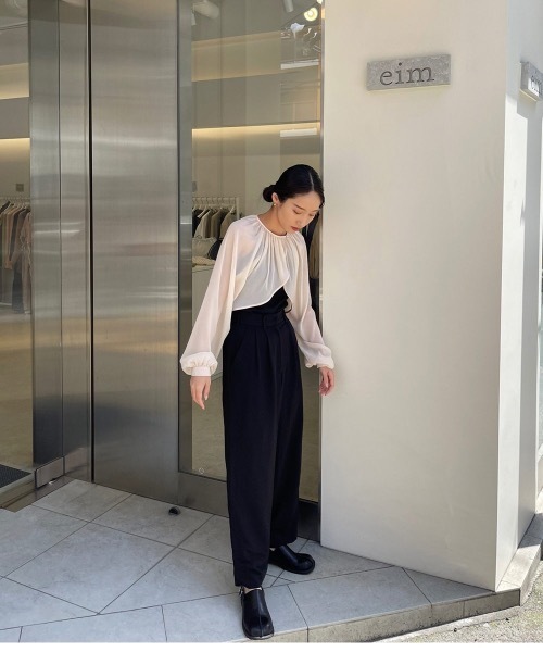 lawgy(ラウジー)の「stitch belt sandal(サンダル・レディース・アイボリー/ブラック・S/L/M)」の9枚目の写真