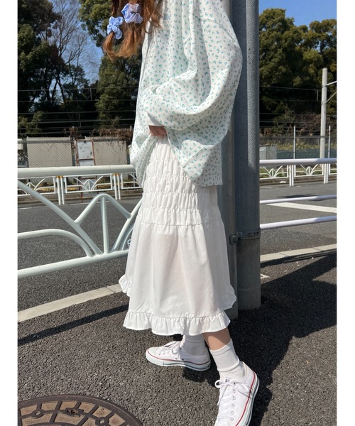 WC(ダブル シー)の「シャーリングマーメイドスカート(スカート・レディース・ブラック系その他/ホワイト・FREE)」の1枚目の写真