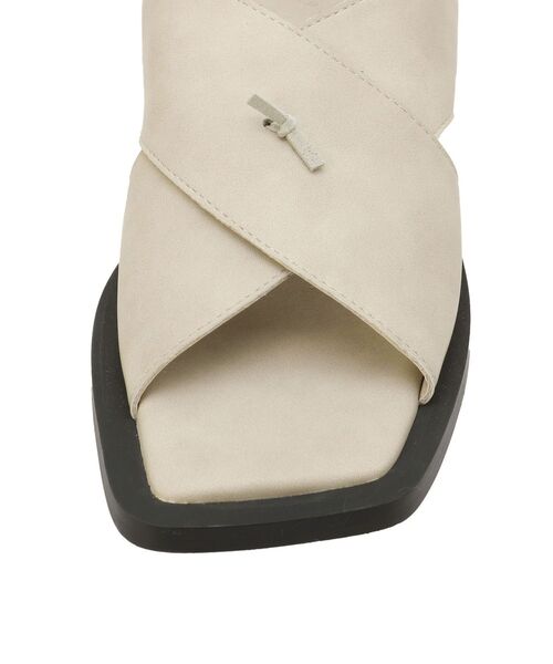 merry jenny(メリージェニー)の「クロスフラットサンダル(サンダル・レディース・グレー/ブラック・MEDIUM/LARGE)」の16枚目の写真