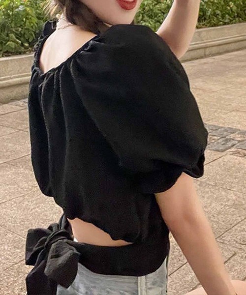NANEA(ナネア)の「ウエスト見せバッグリボンブラウス オフショルダー 2WAY(シャツ/ブラウス・レディース・ブラック/ホワイト・ONE SIZE/LARGE/MEDIUM/SMALL)」の17枚目の写真