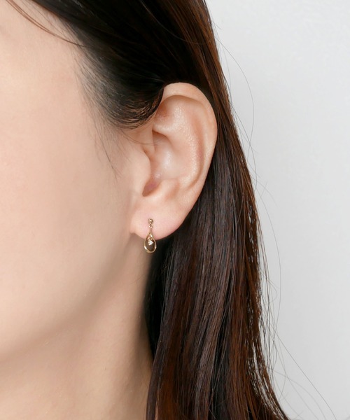 VENDOME AOYAMA（ヴァンドーム青山）の「K10YG ダイヤモンドドロップピアス（ピアス（両耳用）・レディース・イエローゴールド・ONE SIZE）」の3枚目の写真