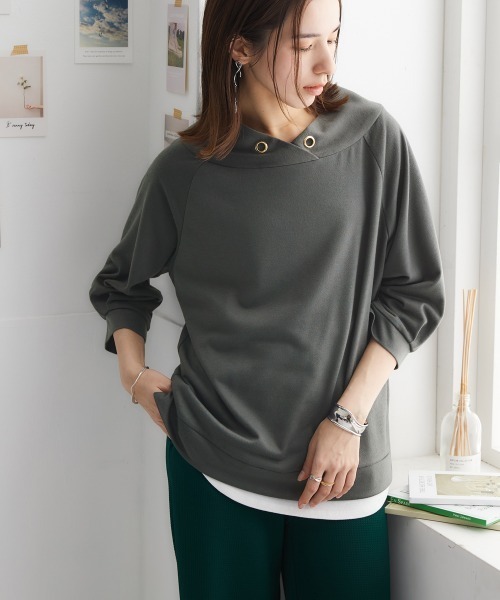 nissen(ニッセン)の「裏毛7分袖立ち衿プルオーバー(Tシャツ/カットソー・レディース・ブラック/ライトベージュ/ブルーグレー/チャコールグレー/ライトカーキ/ネイビー/サンドベージュ・S/M/L/LL)」の2枚目の写真