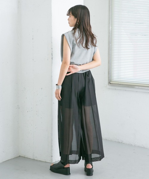 KBF(ケイビーエフ)の「シアープリーツWIDEパンツ(その他パンツ・レディース・ブラウン系その他/ブラック・ONE)」の13枚目の写真