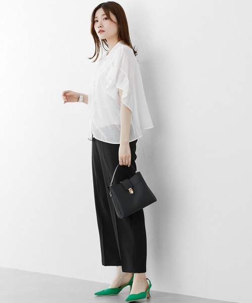 nissen(ニッセン)の「バンドカラー フリル袖V字切替ブラウス(シャツ/ブラウス・レディース・ブラック/オフホワイト・M/L)」の16枚目の写真