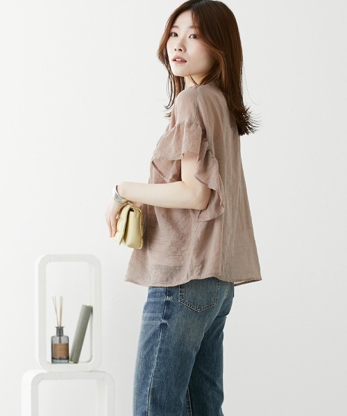 nissen(ニッセン)の「バンドカラー フリル袖V字切替ブラウス(シャツ/ブラウス・レディース・ブラック/オフホワイト・M/L)」の11枚目の写真