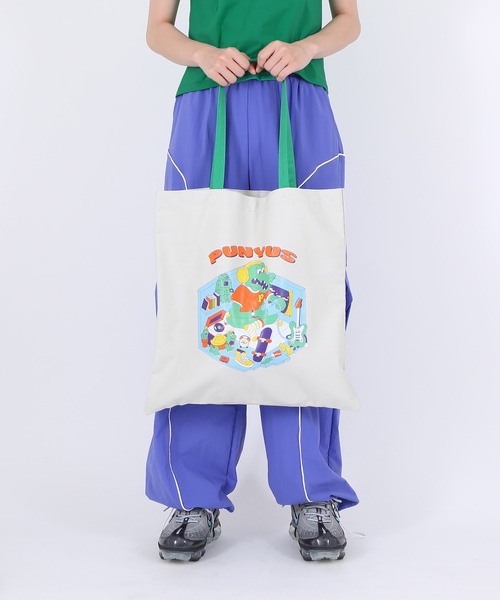 PUNYUS（プニュズ）の「ワニルームトートバッグ（トートバッグ・レディース・ライトグレー/アイボリー・FREE）」の3枚目の写真