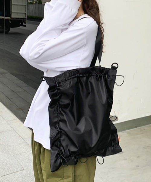 Vipoa（ヴィポア）の「2way spring cord stopper bag（ショルダーバッグ・レディース・アイボリー/オレンジ/ブラック・FREE）」の6枚目の写真