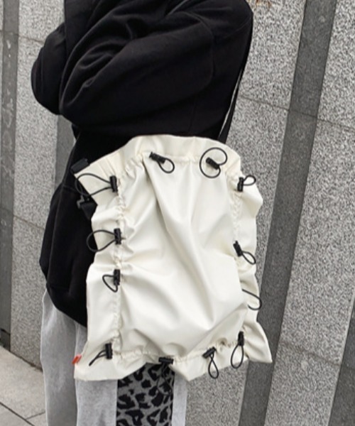Vipoa（ヴィポア）の「2way spring cord stopper bag（ショルダーバッグ・レディース・アイボリー/オレンジ/ブラック・FREE）」の16枚目の写真