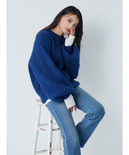 MURUA(ムルーア)の「モヘヤ混クルーネックニット(ニット/セーター・レディース・ブルー/グリーン/アイボリー・FREE)」の13枚目の写真