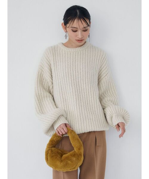 MURUA(ムルーア)の「モヘヤ混クルーネックニット(ニット/セーター・レディース・ブルー/グリーン/アイボリー・FREE)」の19枚目の写真