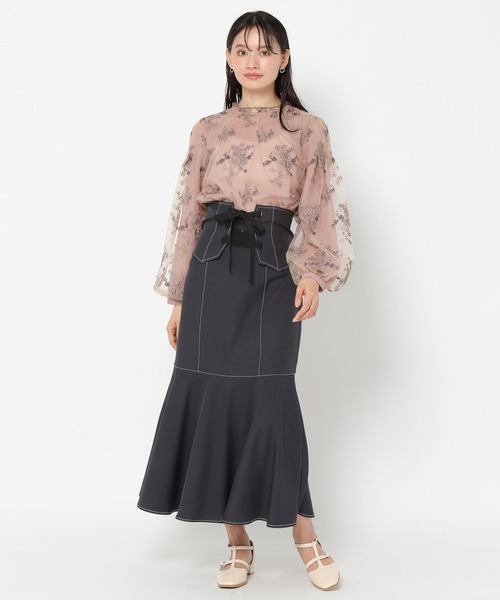 mysty woman（ミスティウーマン）の「フローラル刺繍シアーブラウス　972193（シャツ/ブラウス・レディース・ブラック/ブラウン/ブルー系その他/アイボリー/モカ/グレイッシュブルー/ピンクベージュ・FREE）」の10枚目の写真