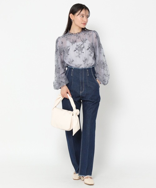 mysty woman（ミスティウーマン）の「フローラル刺繍シアーブラウス　972193（シャツ/ブラウス・レディース・ブラック/ブラウン/ブルー系その他/アイボリー/モカ/グレイッシュブルー/ピンクベージュ・FREE）」の13枚目の写真