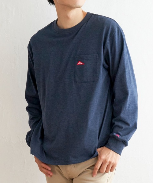 ikka(イッカ)の「URBAN NATURE LIFE ロゴワッペンポケットロンT(Tシャツ/カットソー・メンズ・ブラック/オフホワイト/マスタード/ブルー・S/M/L/XL)」の4枚目の写真