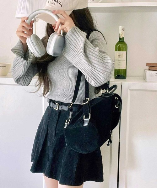 GeeRA（ジーラ）の「【S~XLサイズ/7色展開】ハイネックフレアスリーブリブニット（ニット/セーター・レディース・ブラック/ネイビー/グレー/ライム/アイボリー/モカ/その他・SMALL/MEDIUM/LARGE/X-LARGE）」の18枚目の写真