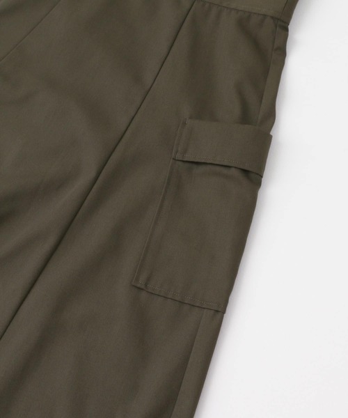 URBAN RESEARCH Sonny Label（アーバンリサーチサニーレーベル）の「2WAYカーゴジャンパースカート（ジャンパースカート・レディース・カーキ/ブラック・FREE）」の14枚目の写真
