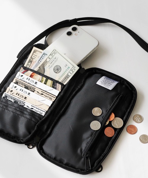 antiqua（アンティカ）の「撥水コンパクトポシェット（ショルダーバッグ・レディース・ブラック・FREE）」の8枚目の写真