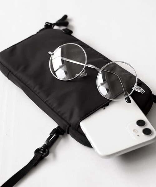 antiqua（アンティカ）の「撥水コンパクトポシェット（ショルダーバッグ・レディース・ブラック・FREE）」の21枚目の写真