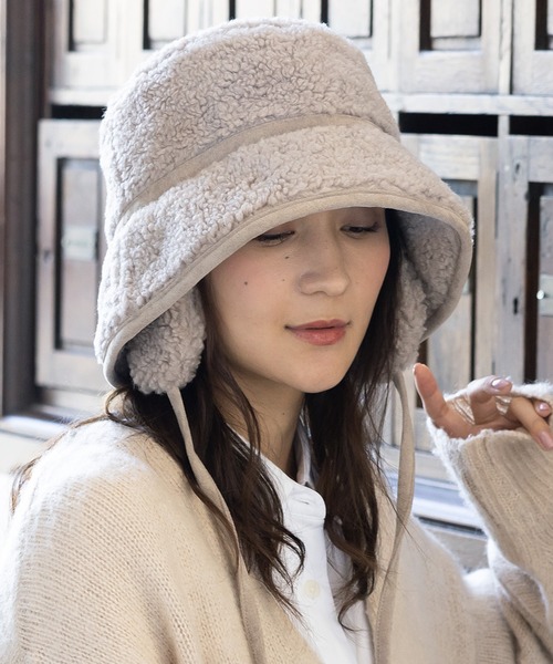 QUEENHEAD（クイーンヘッド）の「ボアドッグイヤーハット（ハット・レディース・ブラック/グレイッシュベージュ/アイボリー/ベージュ・FREE/X-LARGE/XX-LARGE）」の4枚目の写真