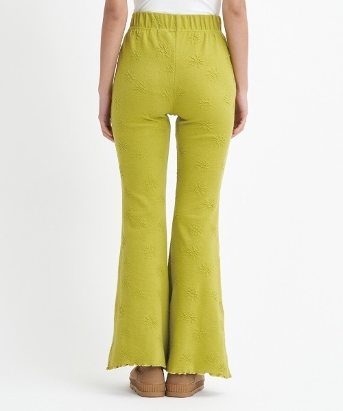 ROXY(ロキシー)の「EVENING FLOWER PANTS/ロキシージャガードデイジーライクフレアパンツ(その他パンツ・レディース・ブラウン/グリーン/ブラック・MEDIUM/SMALL/LARGE)」の15枚目の写真