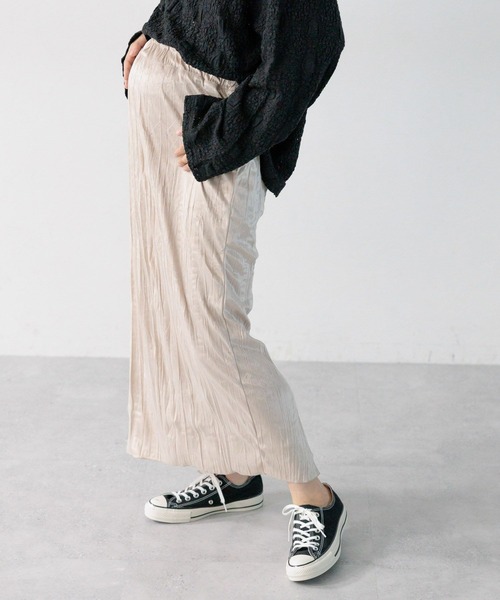 LEPSIM(レプシィム)の「【産前・産後対応】マタニティ/ベロアナロースカート 975467(マタニティウェア/グッズ・レディース・ブラック/ベージュ系その他・FREE)」の1枚目の写真