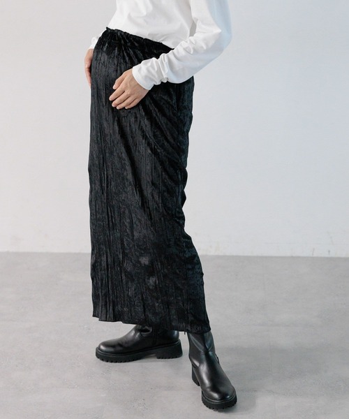 LEPSIM(レプシィム)の「【産前・産後対応】マタニティ/ベロアナロースカート 975467(マタニティウェア/グッズ・レディース・ブラック/ベージュ系その他・FREE)」の2枚目の写真