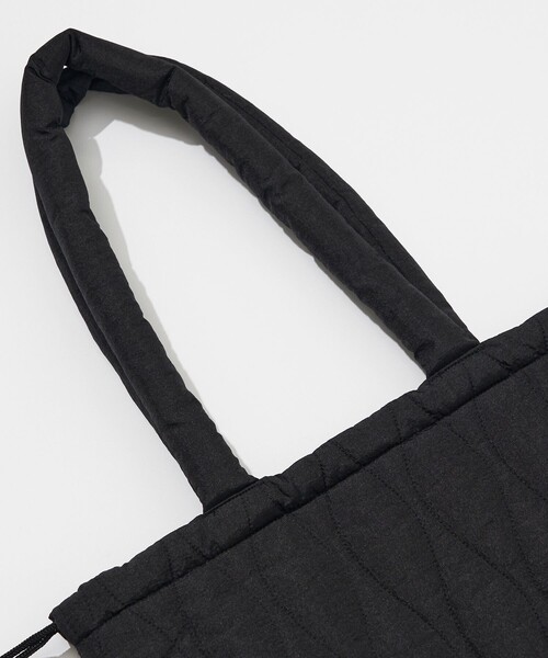 WEEKEND(ER)（ウィークエンダー）の「WEEKEND(ER)×FREAK'S STORE/ウィークエンダー×フリークスストア 別注 ナイロン キルト トートバッグ（トートバッグ・レディース・ベージュ/オレンジ/ライム/ブラック・ONE SIZE）」の8枚目の写真