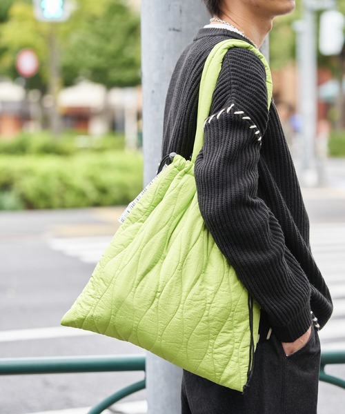 WEEKEND(ER)（ウィークエンダー）の「WEEKEND(ER)×FREAK'S STORE/ウィークエンダー×フリークスストア 別注 ナイロン キルト トートバッグ（トートバッグ・レディース・ベージュ/オレンジ/ライム/ブラック・ONE SIZE）」の3枚目の写真