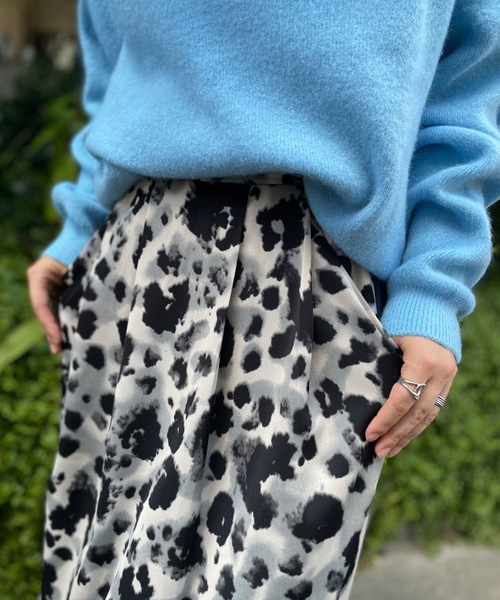 mi via loca(ミヴィアロカ)の「レオパードサイドラインスカート(スカート・レディース・ブラック/ブラウン・FREE)」の11枚目の写真