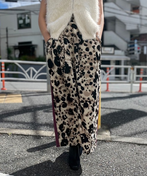 mi via loca(ミヴィアロカ)の「レオパードサイドラインスカート(スカート・レディース・ブラック/ブラウン・FREE)」の20枚目の写真