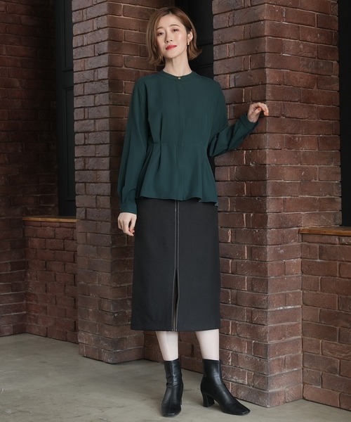 TRUDEA(トルディア)の「ペプラムブラウス(シャツ/ブラウス・レディース・ダークグリーン/グレイッシュベージュ/モカ/チャコールグレー/グレイッシュブルー/グリーン・LARGE/MEDIUM)」の19枚目の写真