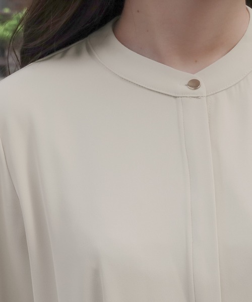 TRUDEA(トルディア)の「ペプラムブラウス(シャツ/ブラウス・レディース・ダークグリーン/グレイッシュベージュ/モカ/チャコールグレー/グレイッシュブルー/グリーン・LARGE/MEDIUM)」の14枚目の写真