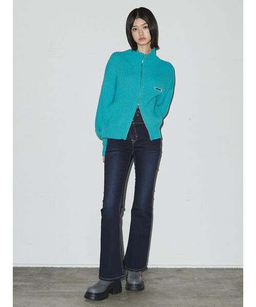 EMODA（エモダ）の「ルーズハイネックリブニット（ニット/セーター・レディース・ブルー/アイボリー/ブラック/グレー・FREE）」の6枚目の写真