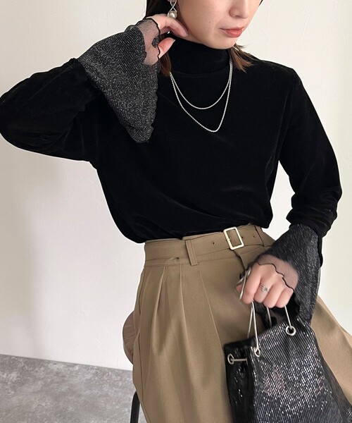 fredy emue（フレディエミュ）の「シアーベロア袖チュールプルオーバー（Tシャツ/カットソー・レディース・ブラック/グレー/オフホワイト・38）」の16枚目の写真