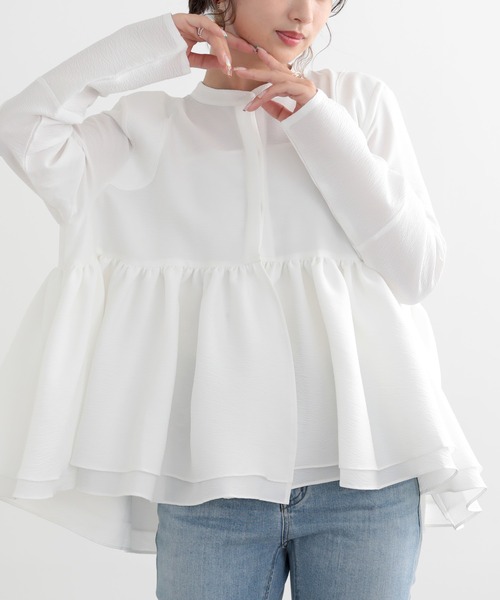 O.S.K（オーエスケー）の「[O.S.K]ギャザー ブラウス（シャツ/ブラウス・レディース・ブラック/ホワイト・L/M）」の2枚目の写真