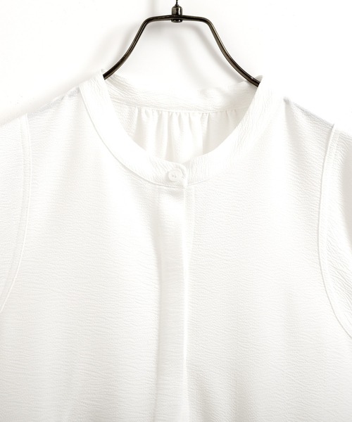 O.S.K（オーエスケー）の「[O.S.K]ギャザー ブラウス（シャツ/ブラウス・レディース・ブラック/ホワイト・L/M）」の12枚目の写真