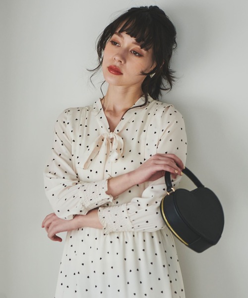 31 Sons de mode（トランテアン　ソン　ドゥ　モード）の「ハートバッグ（ショルダーバッグ・レディース・レッド/オフホワイト/ブラック・フリー）」の4枚目の写真