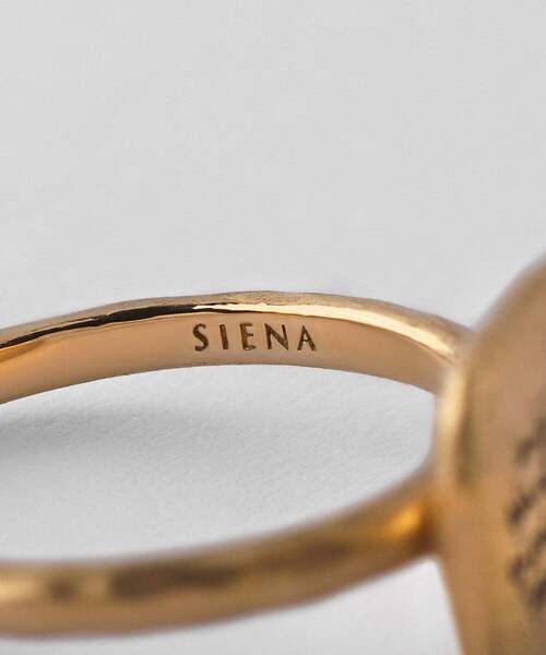 SIENA ROSE（シエナロゼ）の「letter・プレートピンキーリング（リング
