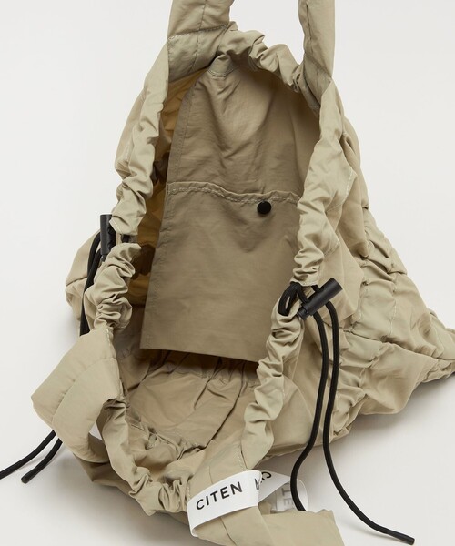 CITEN(シテン)の「<CITEN>シャーリング トートバッグ(トートバッグ・レディース・シルバー/ブラック/ライトグレー/ロイヤルブルー・FREE)」の14枚目の写真