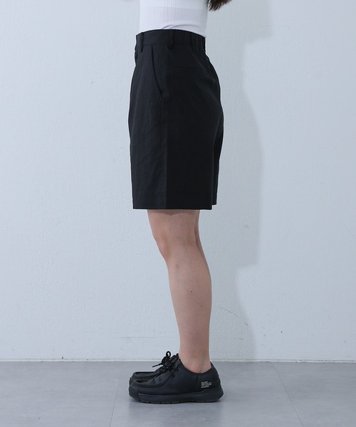 COLONY 2139(コロニートゥーワンスリーナイン)の「ナイロンカバーリング麻レーヨンショートパンツ(その他パンツ・レディース・アイボリー/ブラック/グレイッシュベージュ・SMALL/MEDIUM)」の20枚目の写真