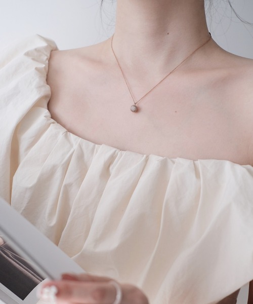 Daniel Wellington(ダニエルウェリントン)の「PAVE CRYSTAL PENDANT NECKLACE レディースネックレス(ネックレス・レディース・イエローゴールド/ピンクゴールド/シルバー・ONE SIZE)」の14枚目の写真