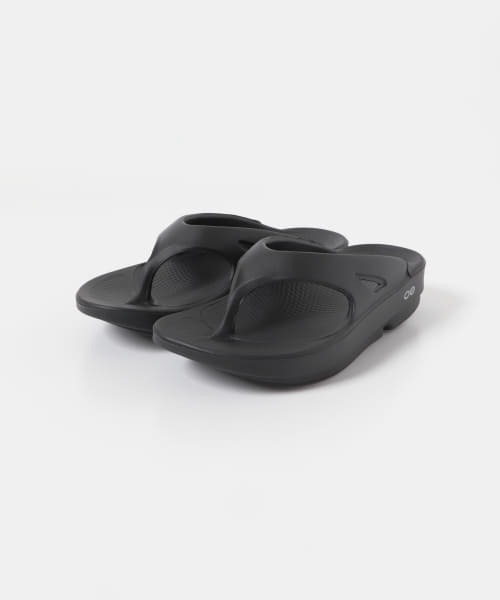 OOFOS（ウーフォス）の「OOFOS　OOriginal（サンダル・レディース・ブラック/ベージュ/カーキ/グレー/ライトブルー/ライトグレー・8/7/6）」の2枚目の写真