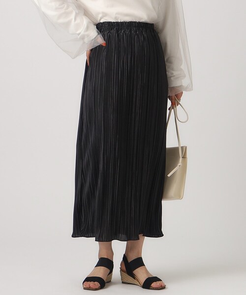 Cutie Blonde（キューティーブロンド）の「◆【無理せずキレイ】華やぐシャイニー感 プリーツナロースカート（スカート・レディース・ブラック/ナチュラル/チャコールグレー・04/03/02）」の2枚目の写真