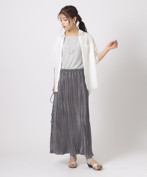 Cutie Blonde（キューティーブロンド）の「◆【無理せずキレイ】華やぐシャイニー感 プリーツナロースカート（スカート・レディース・ブラック/ナチュラル/チャコールグレー・04/03/02）」の11枚目の写真