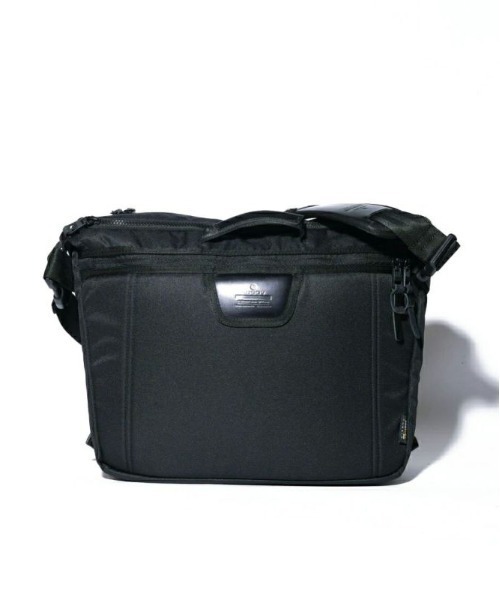 AS2OV（アッソブ）の「【AS2OV/アッソブ】 CORDURA DOBBY 305D MESSENGER BAG（メッセンジャーバッグ・メンズ・ブラック/カーキ・FREE）」の12枚目の写真