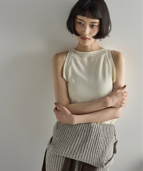 THE YOn（ザヨン）の「ハイゲージサマーアメスリニットタンク（タンクトップ・レディース・アイボリー/ブラック/ブラック×ホワイト/キャメル/ライム/セージグリーン/バーガンディー・FREE）」の11枚目の写真