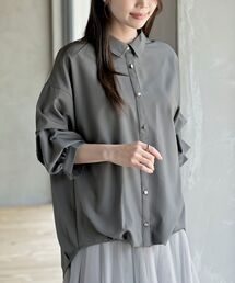 裾タック6分袖多釦ブラウス