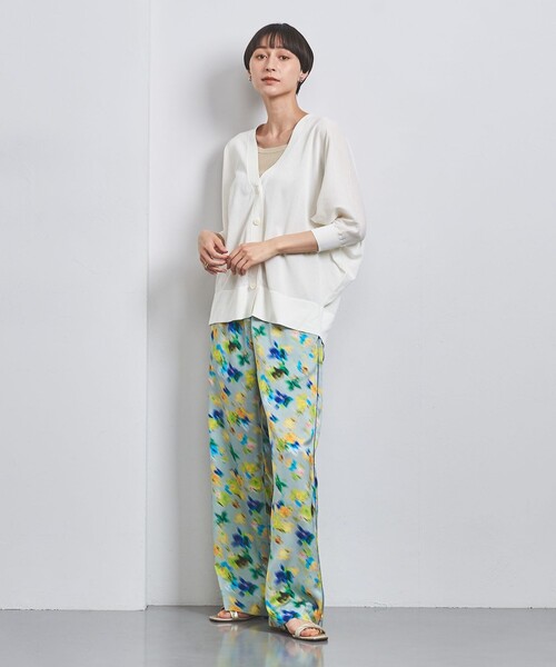 UNITED ARROWS(ユナイテッドアローズ)の「ドルマンスリーブ カーディガン(カーディガン/ボレロ・レディース・ロイヤルブルー/ブラック/オフホワイト/ベージュ・FREE)」の6枚目の写真