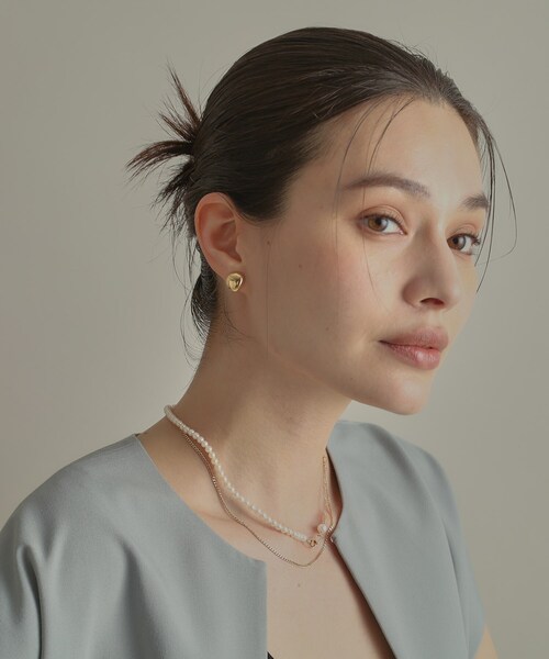 COCOSHNIK(ココシュニック)の「K10中空Dシェイプ ピアス(ピアス(両耳用)・レディース・イエローゴールド・00)」の10枚目の写真