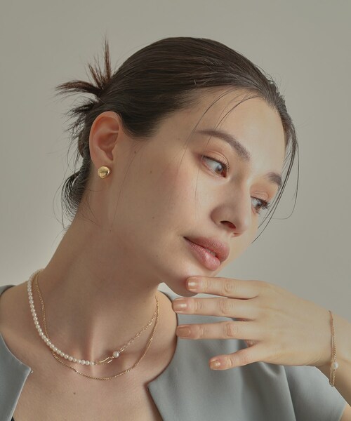 COCOSHNIK(ココシュニック)の「K10中空Dシェイプ ピアス(ピアス(両耳用)・レディース・イエローゴールド・00)」の16枚目の写真
