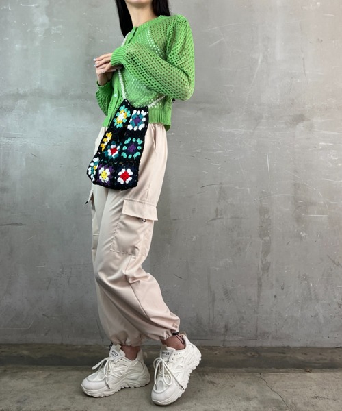 Loco Ocean（ロコオーシャン）の「【クロシェ編み】パールストラップ カラフル / 3way ハンドバッグ（ハンドバッグ・レディース・ブラック/ホワイト/グリーン・ONE SIZE）」の17枚目の写真